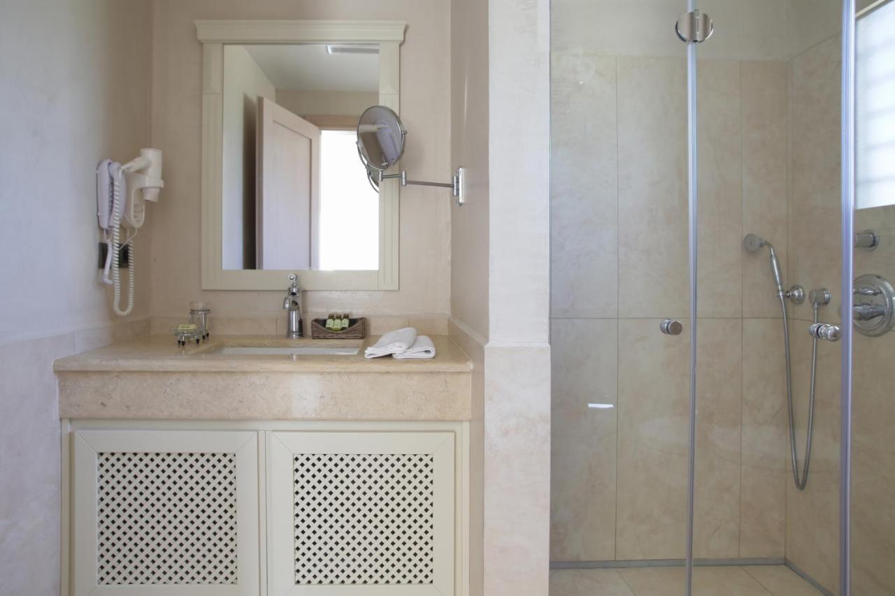 Costa Rossa Boutique Hotel - Adults Only Lixouri Exterior photo