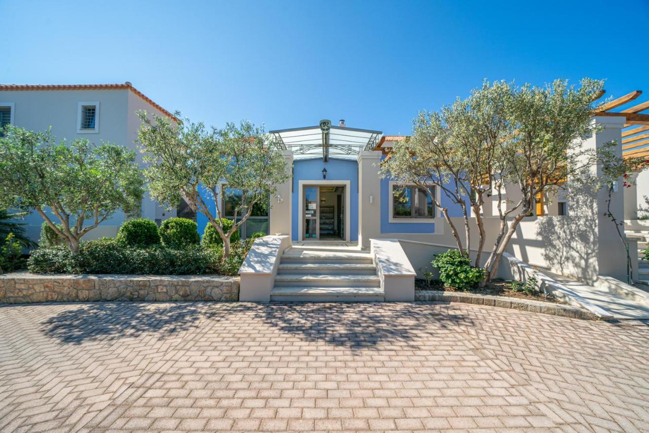 Costa Rossa Boutique Hotel - Adults Only Lixouri Exterior photo